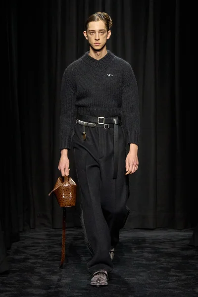 Look 23